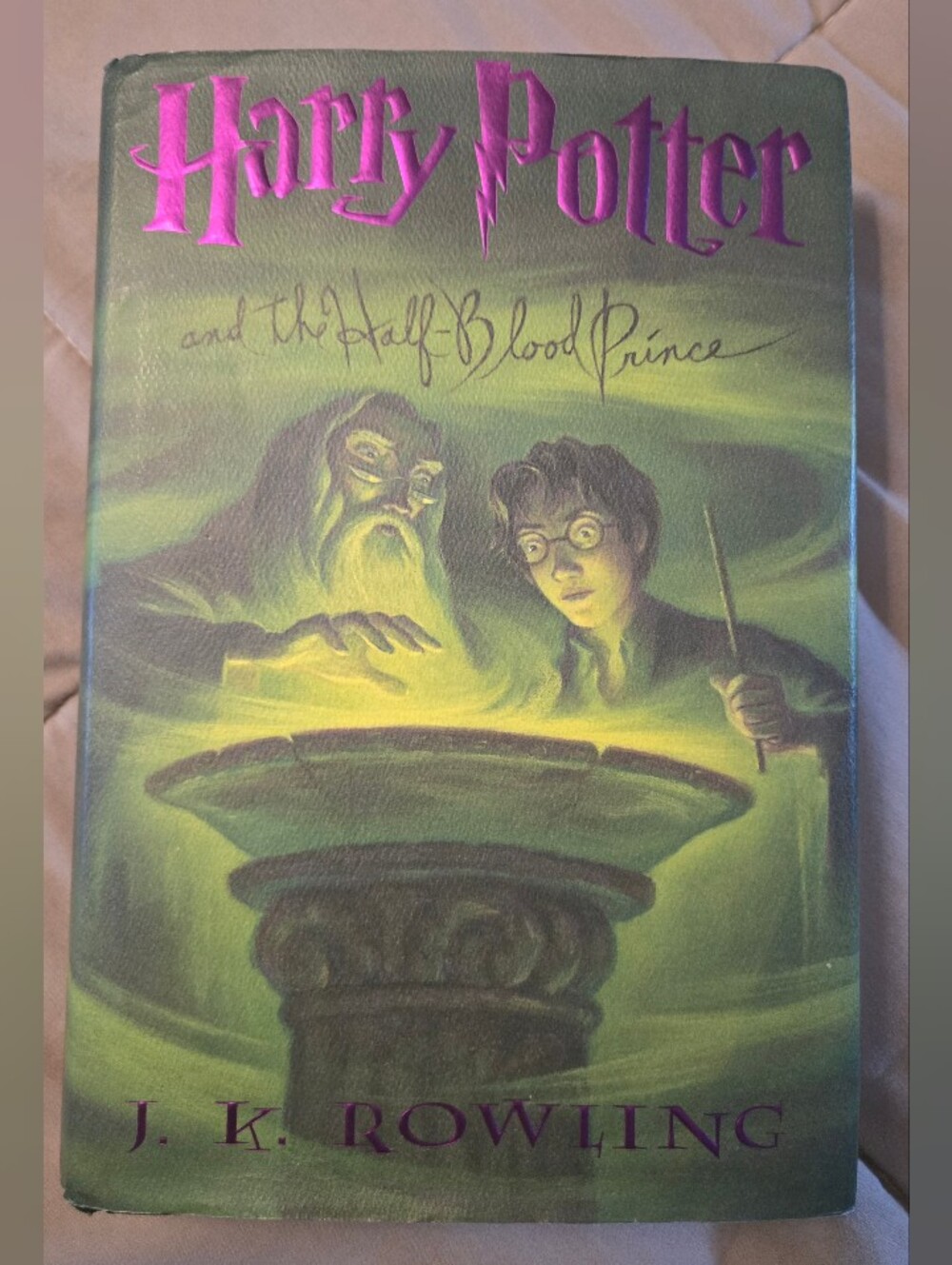 Hardcover Book HARRY POTTER AND THE HALF-BLOOD PRINCE